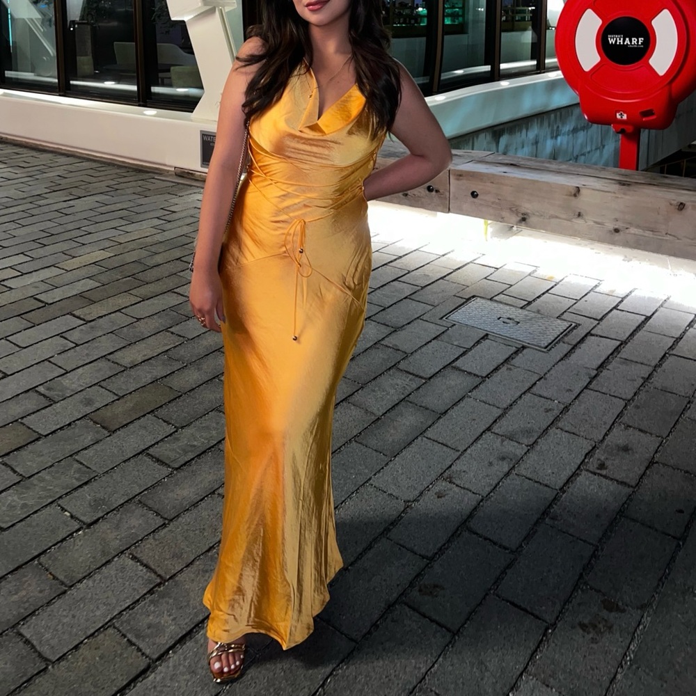 Here comes the sun yellow dress